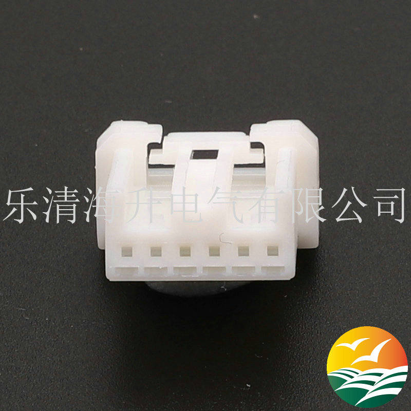 6孔白色连接器接插件6098-4979