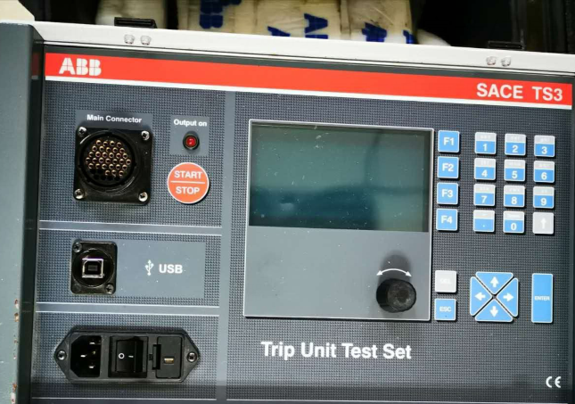 ABBTS3    SACE  TS3  1SDA063718R1ӼTrip  Unit  Test