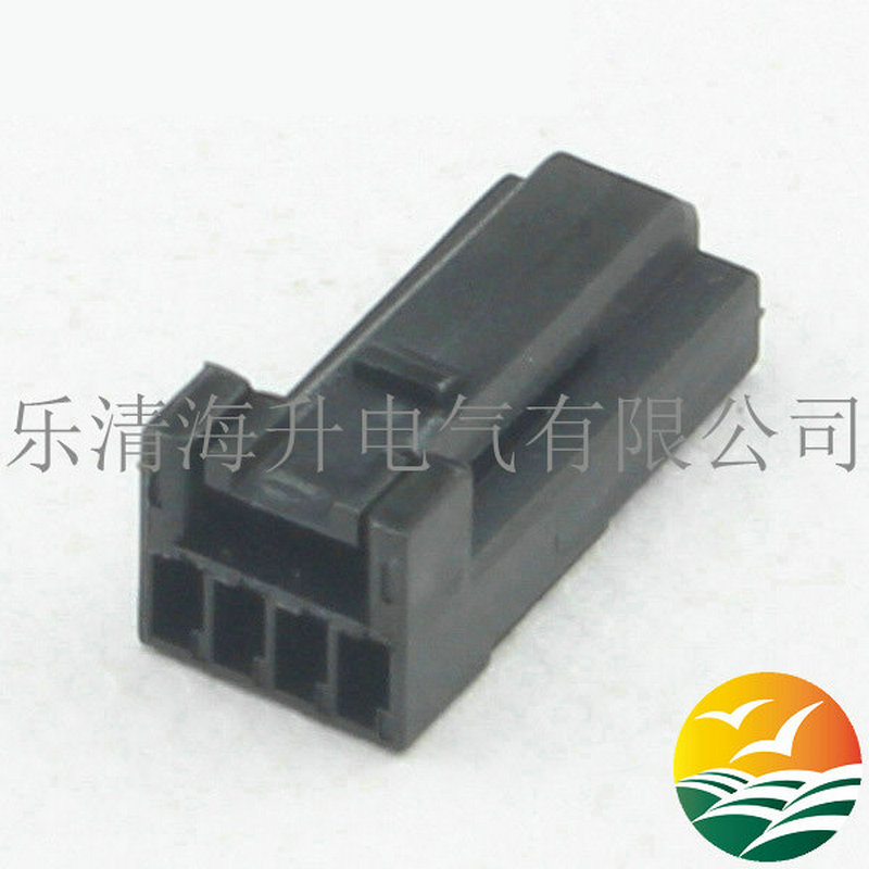 黑色4孔0.6系列连接器接插件1318620-2