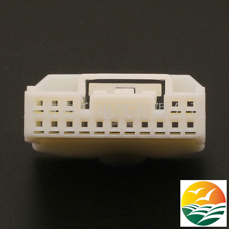 白色0.7系列连接器接插件6098-4008