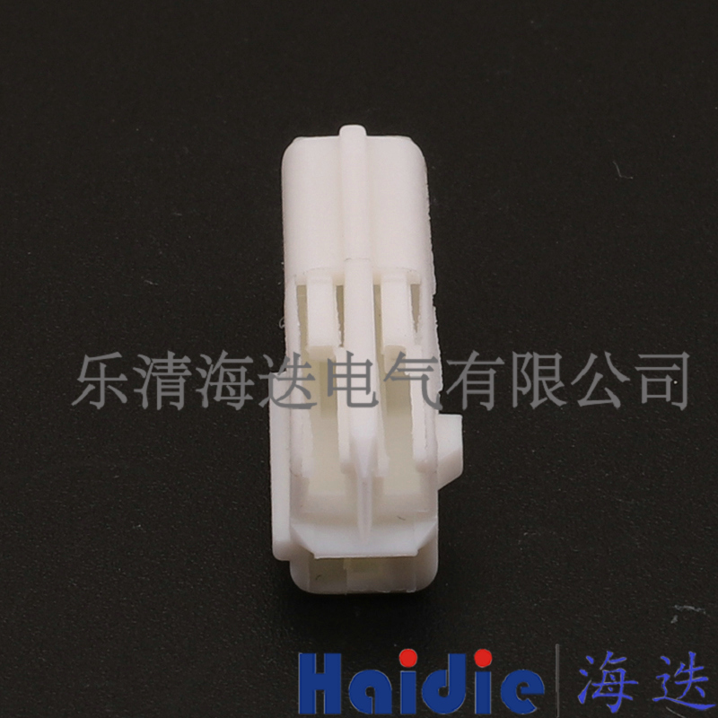 3孔住友汽车线束连接器接插件6098-3751