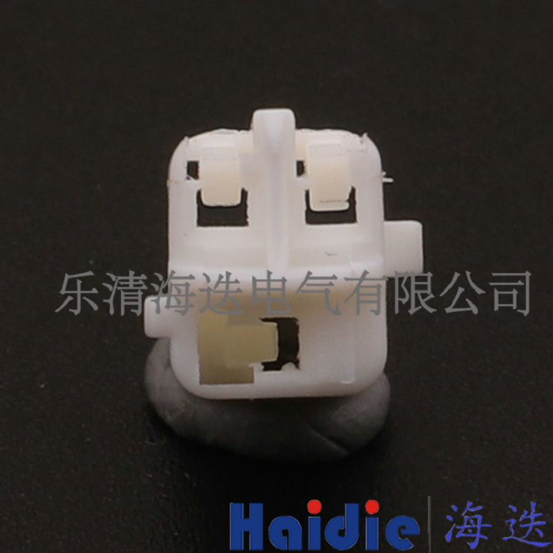 3孔住友汽车线束连接器接插件6098-3751