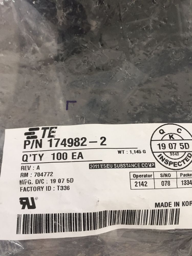 供应174982-2泰科接插件 汽车连接器