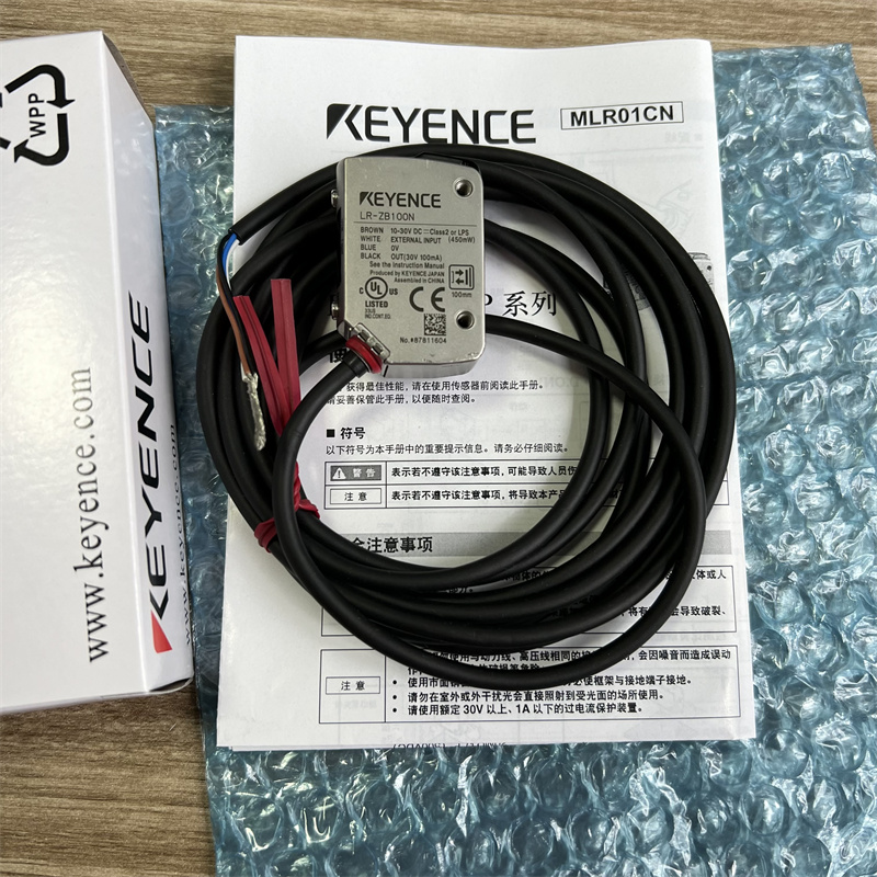 KEYENCE/基恩士 LR-ZB100N激光传感器 方形 反射型 电缆型 全新原装