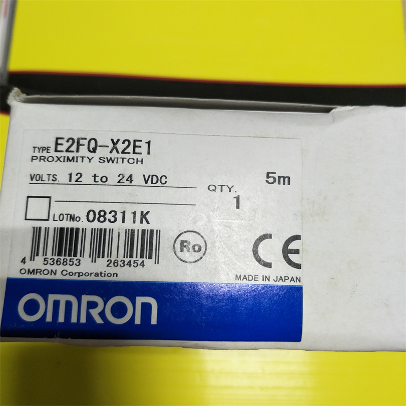 欧姆龙E2FQ-X2E1接近传感器全新原装实物图