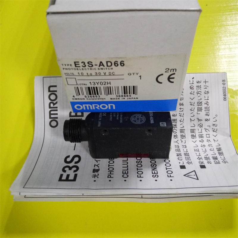 欧姆龙E3S-AD66光电传感器全新原装实物图