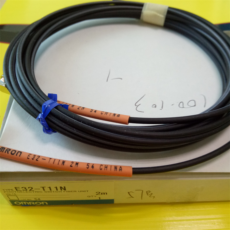 欧姆龙E32-T11N光纤放大器全新原装现货质保