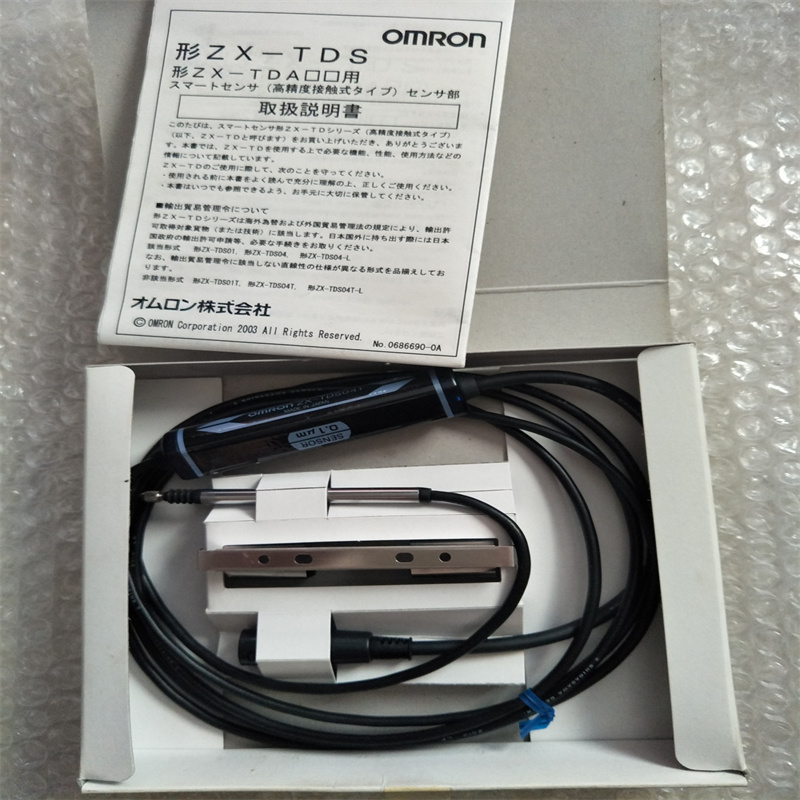 欧姆龙ZX-LT010激光传感器全新原装现货