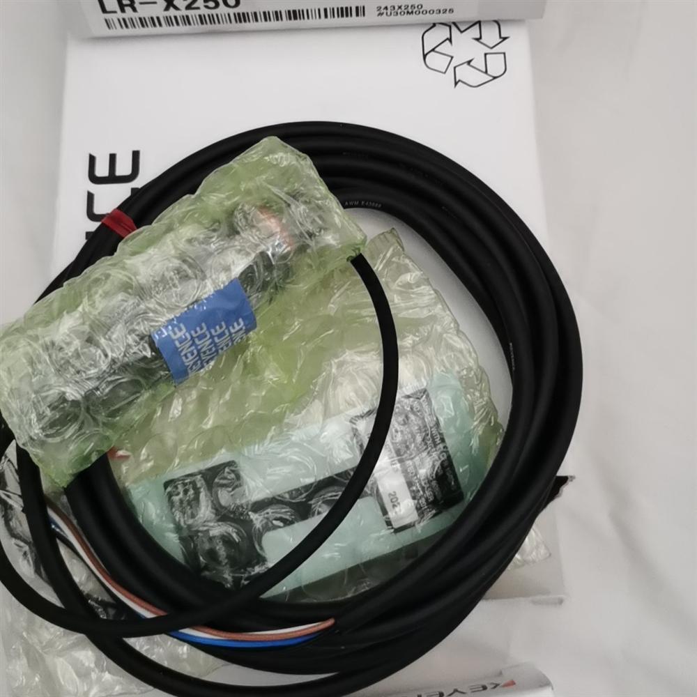 供应LR-X250基恩士激光传感器标准型电缆类型