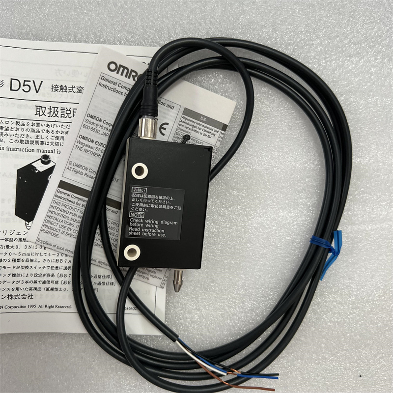 供应D5VA-3B1日本欧姆龙Omron位移传感器间隙传感器原装现货实物拍摄