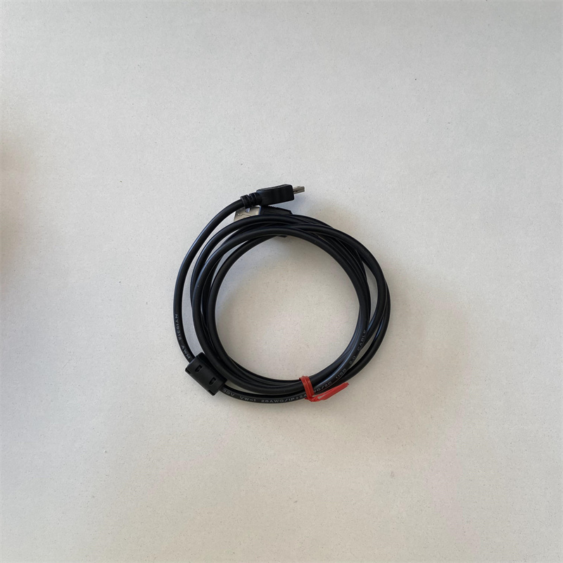 供应OP-51580基恩士彩色激光同轴位移计USB电缆(A:miniB型) 2m