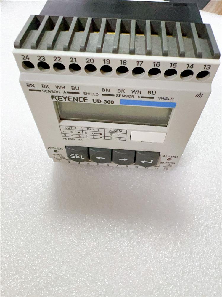 供应UD-300基恩士超声波控制器超声波位移传感器优惠议价