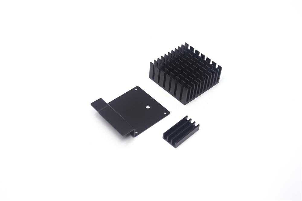 铝型材散热片，适用于CPU、路由及PCB板，黑色开槽设计，高效显卡散热器