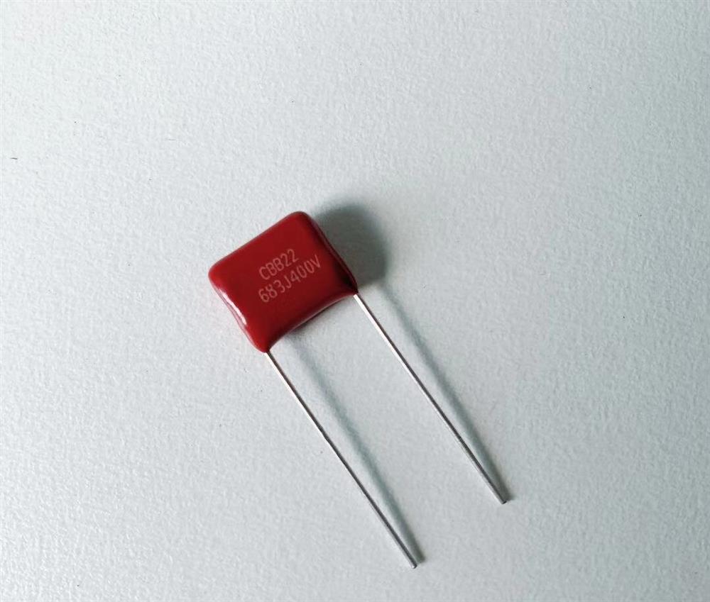 Ĥ  CBB22   683J400V   P10