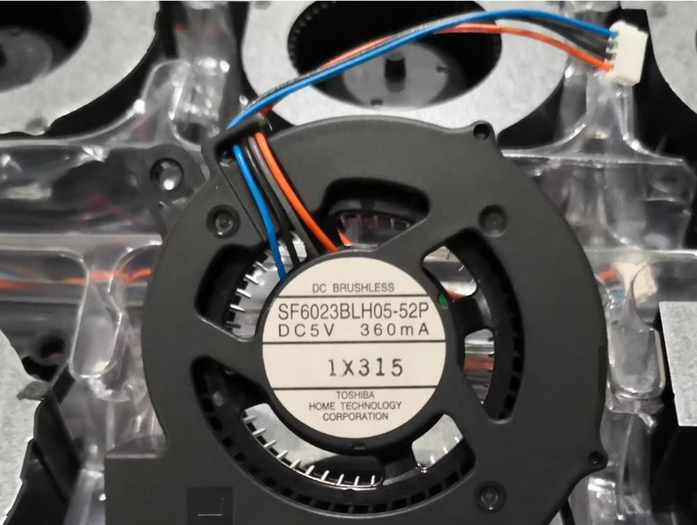 ͶӰǷ5V 360mA SF6023BLH05-52P