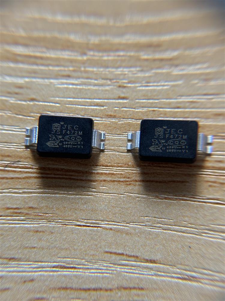 Ƭ JECY JS F472/400V  M